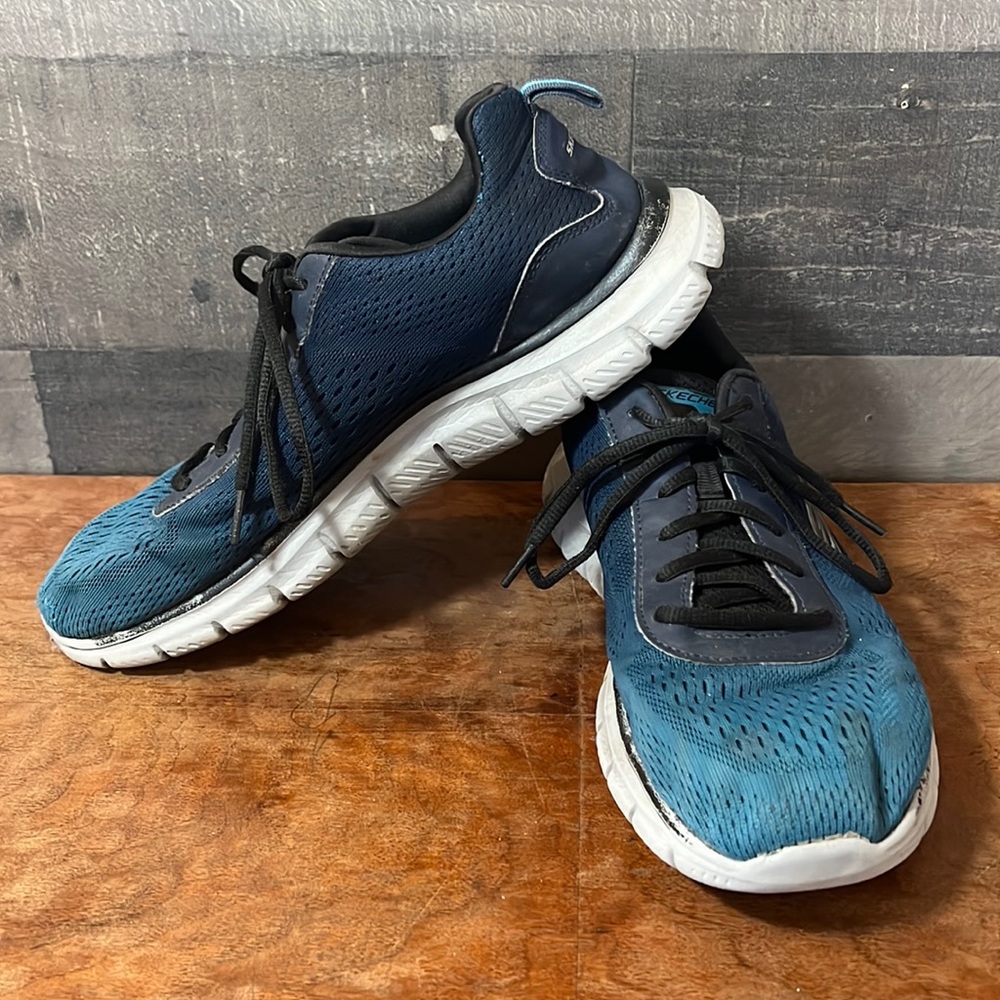 Blue Ombre Lite-Weight Sketchers